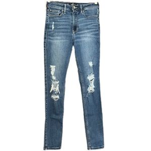 Hollister Juniors High-Rise Super Skinny Jeans - Medium Wash size 3R